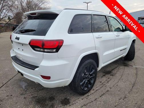 2017 Jeep Grand Cherokee Altitude