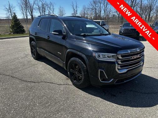 2023 GMC Acadia AWD AT4