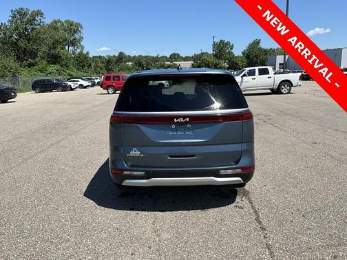 2023 Kia Carnival EX