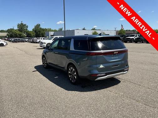 2023 Kia Carnival EX