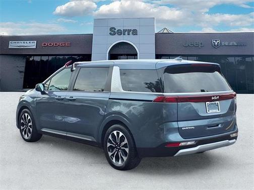 2023 Kia Carnival EX