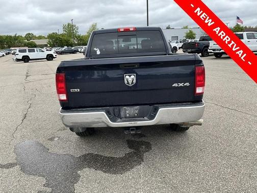 2016 RAM 1500 SLT