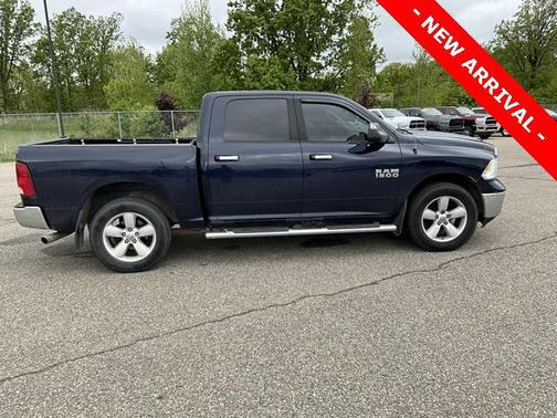 2016 RAM 1500 SLT