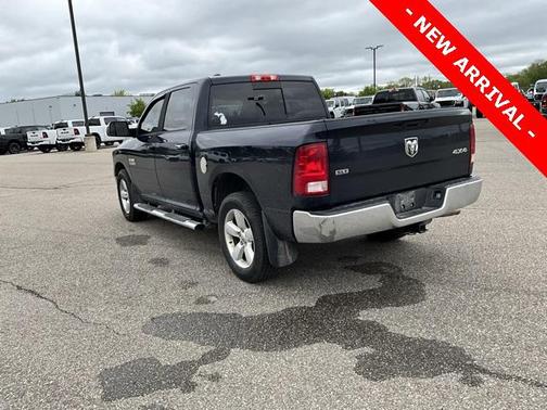 2016 RAM 1500 SLT