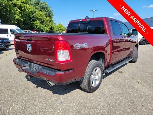 Delmonico Red Pearlcoat 2020 RAM 1500 Big Horn/Lone Star
