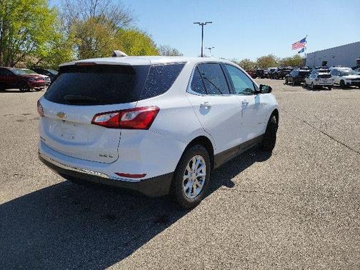 White 2020 Chevrolet Equinox 1LT
