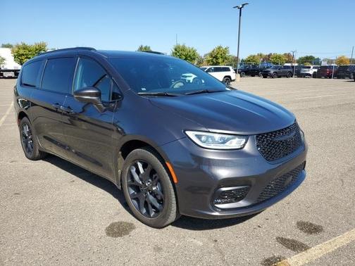 2022 Chrysler Pacifica Limited