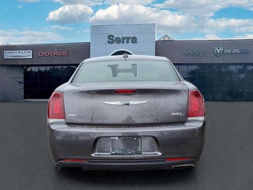 2016 Chrysler 300 S