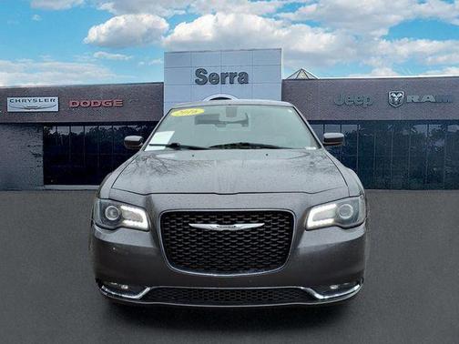2016 Chrysler 300 S