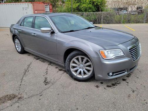 Tungsten Metallic Clearcoat 2011 Chrysler 300 Limited