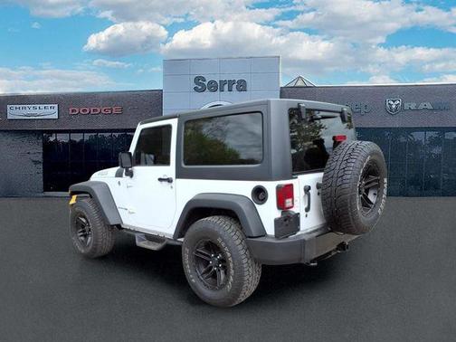 Bright White Clearcoat 2018 Jeep Wrangler JK Willys Wheeler W