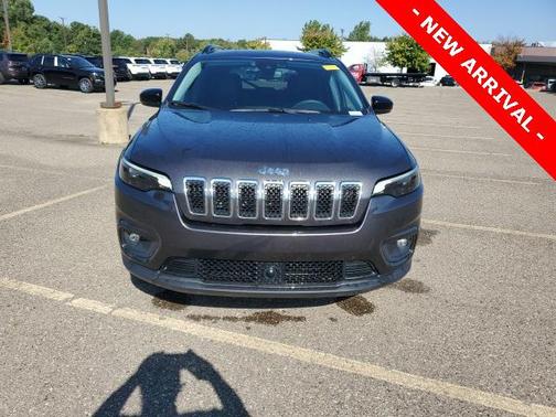 2022 Jeep Cherokee Latitude Lux