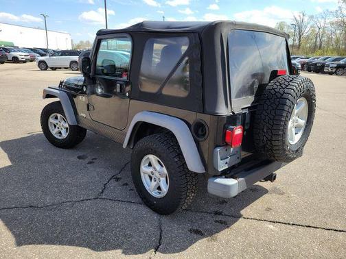 Black Clearcoat 2005 Jeep Wrangler X