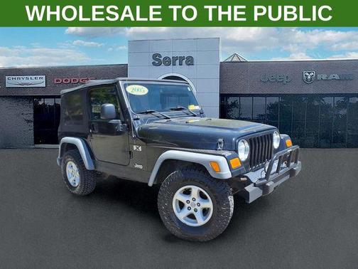 Black Clearcoat 2005 Jeep Wrangler X