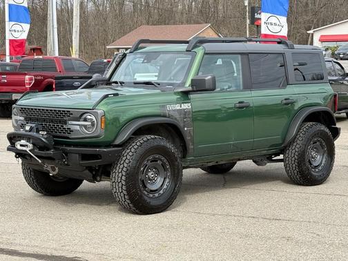 Eruption Green Metallic 2023 Ford Bronco Everglades