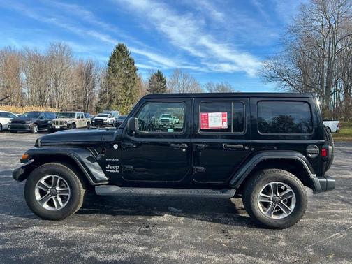 2021 Jeep Wrangler Unlimited Sahara