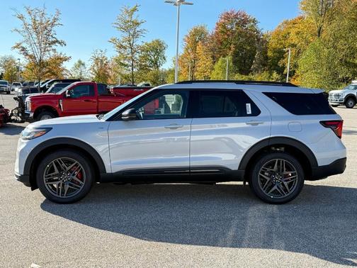 White 2026 Ford Explorer ST-Line