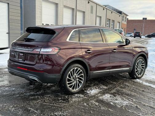 2020 Lincoln Nautilus Reserve