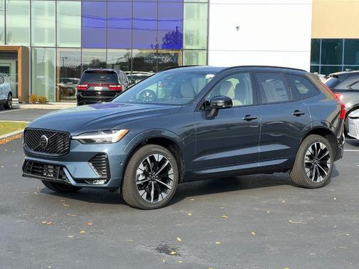 2026 Volvo XC60 B5 Ultra