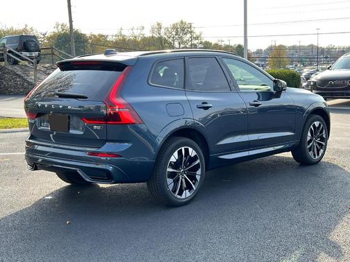 2026 Volvo XC60 B5 Ultra