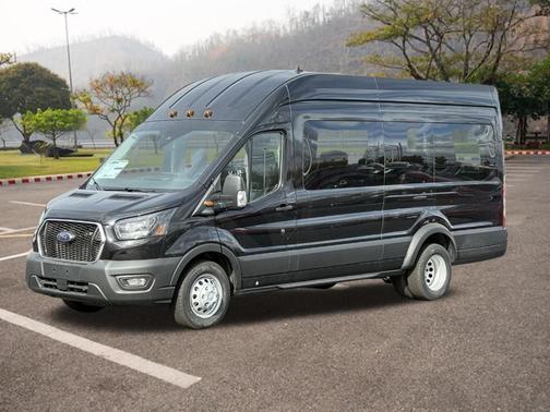 2025 Ford Transit-350 