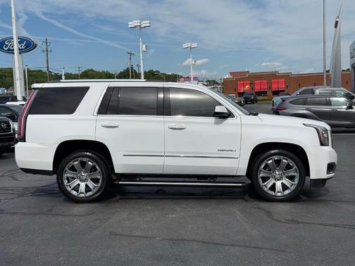 Summit White 2017 GMC Yukon Denali