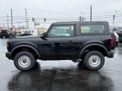 Shadow 2026 Ford Bronco Base
