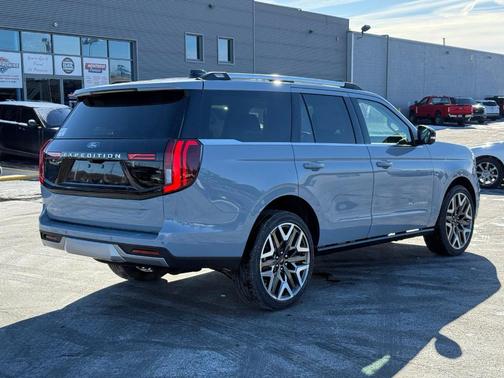 2026 Ford Expedition Platinum