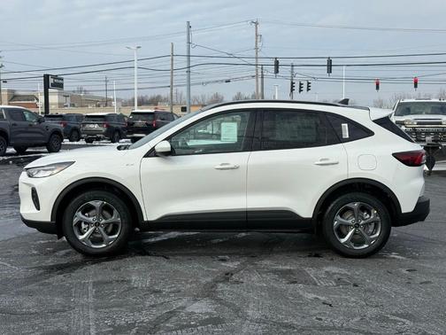 2026 Ford Escape ST-Line Select