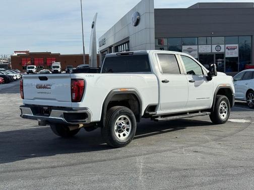2024 GMC Sierra 2500 Pro