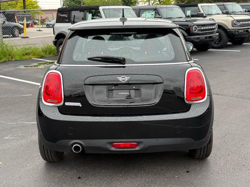 Midnight Black Metallic 2020 MINI Hardtop Cooper