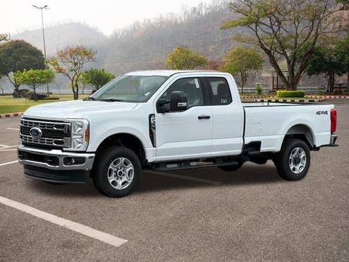 2025 Ford F-350 XLT
