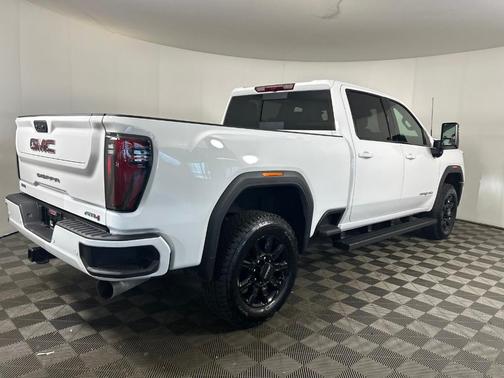2025 GMC Sierra 2500 AT4
