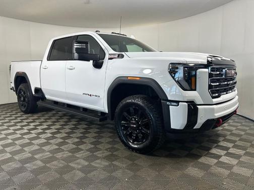 2025 GMC Sierra 2500 AT4
