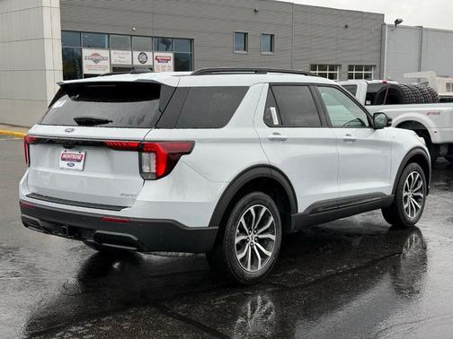 White 2026 Ford Explorer ST-Line