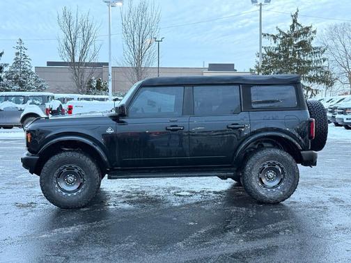 2022 Ford Bronco Outer Banks