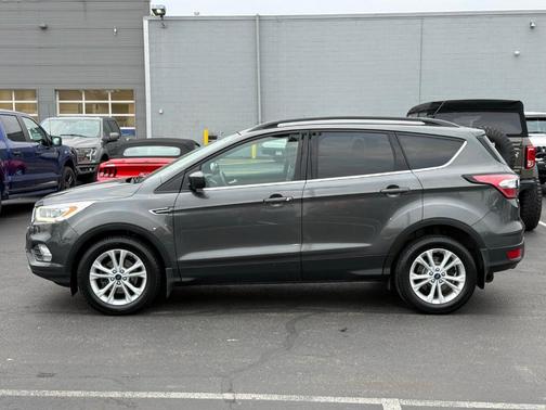 Magnetic 2018 Ford Escape SEL