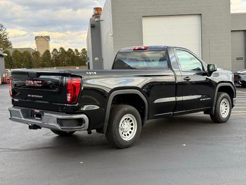 2023 GMC Sierra 1500 Pro