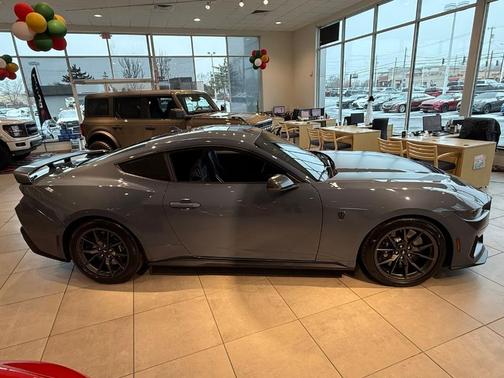 2024 Ford Mustang Dark Horse