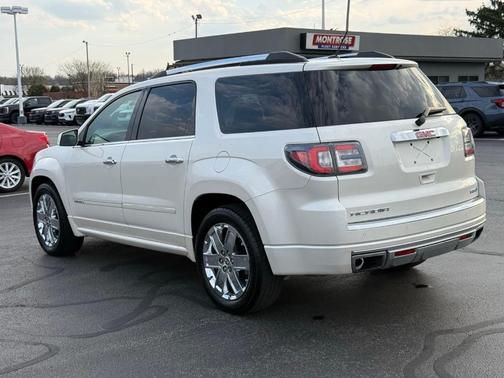 White Diamond Clearcoat 2015 GMC Acadia Denali