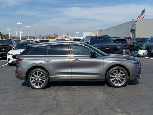2021 Lincoln Corsair Standard