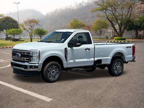 2025 Ford F-350 XLT