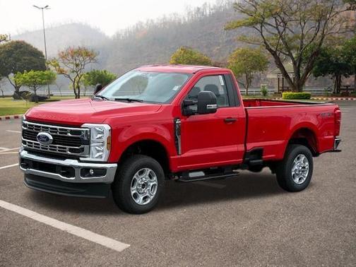 2025 Ford F-350 XLT