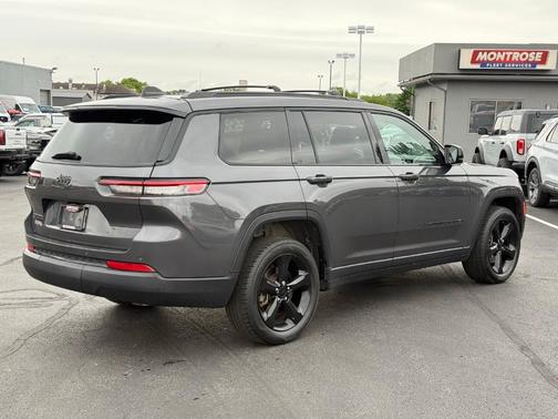 Metallic 2021 Jeep Grand Cherokee L Laredo