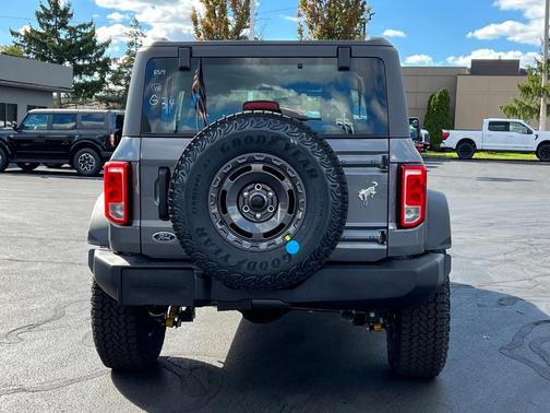 2025 Ford Bronco Base