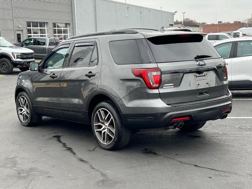 2018 Ford Explorer sport