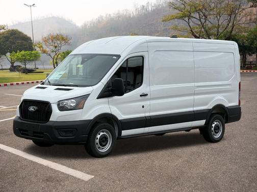 2026 Ford Transit-250 148 WB Medium Roof Cargo