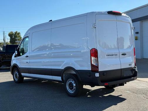 2026 Ford Transit-250 148 WB Medium Roof Cargo