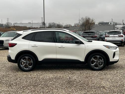 2026 Ford Escape ST-Line Select