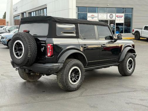 2022 Ford Bronco Badlands